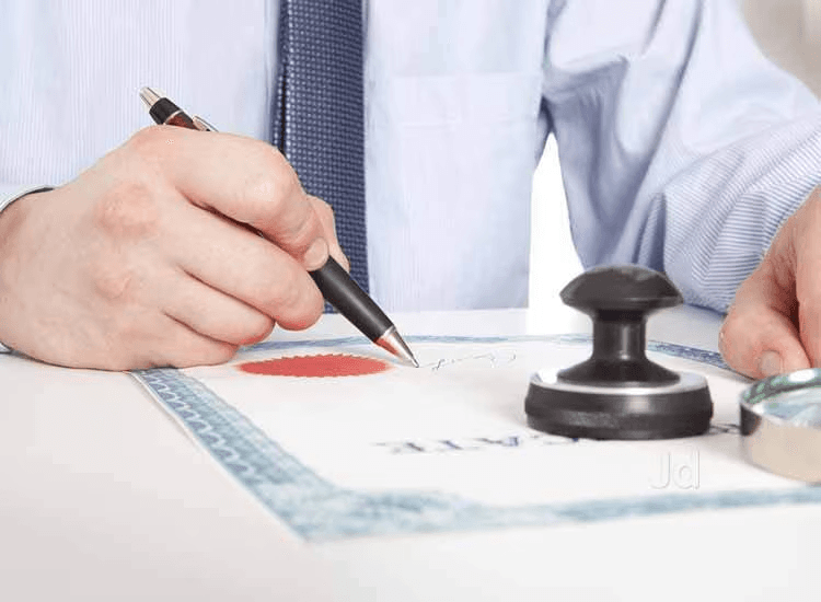 Notary at work